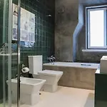 Apartment Spacious Tailor Made Bairro Alto *