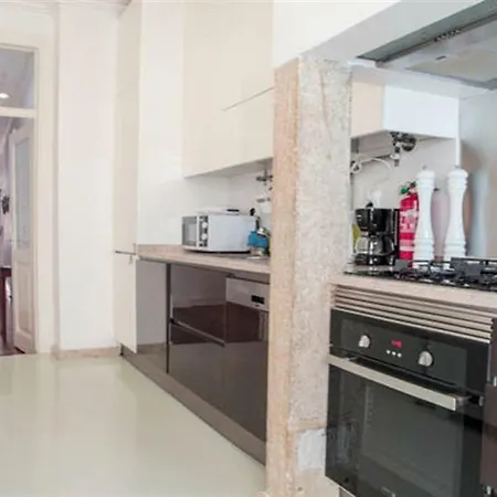 Апартаменты Spacious Tailor Made Bairro Alto Лиссабон