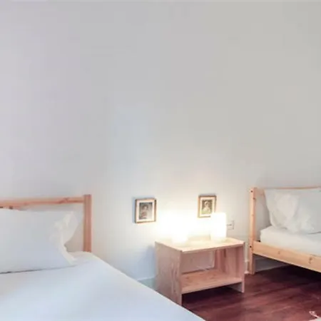 Spacious Tailor Made Bairro Alto * Лиссабон