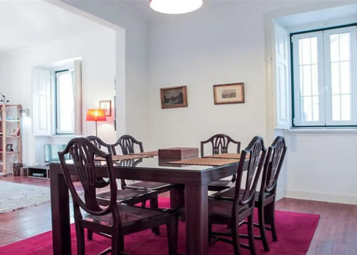 Апартаменти Spacious Tailor Made Bairro Alto Лісабон