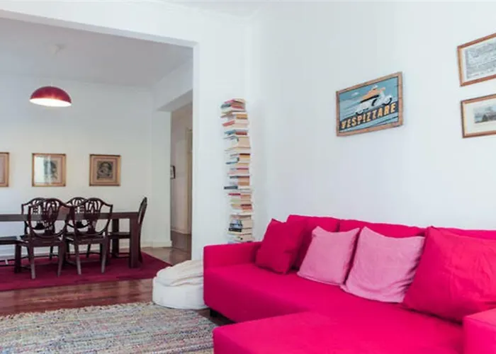Апартаменти Spacious Tailor Made Bairro Alto